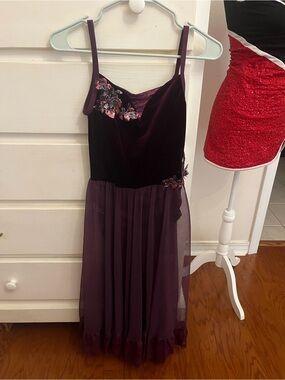 Weissman Deep Plum Velvet & Tulle Midi Dress with Floral Appliqué